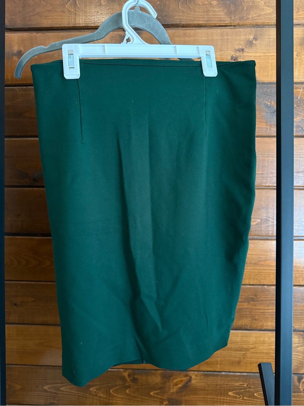 Icone Classic Green Pencil Skirt - Women's Tailored Workwear